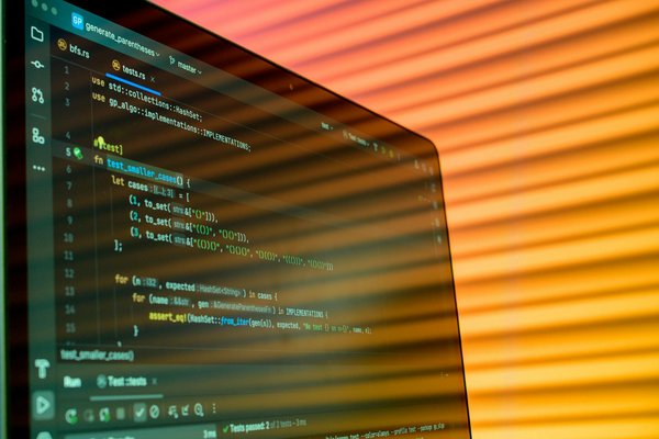 Guide complet pour créer des commandes vocales sur Google Pixel 7 et optimiser l"accès à vos applications favorites